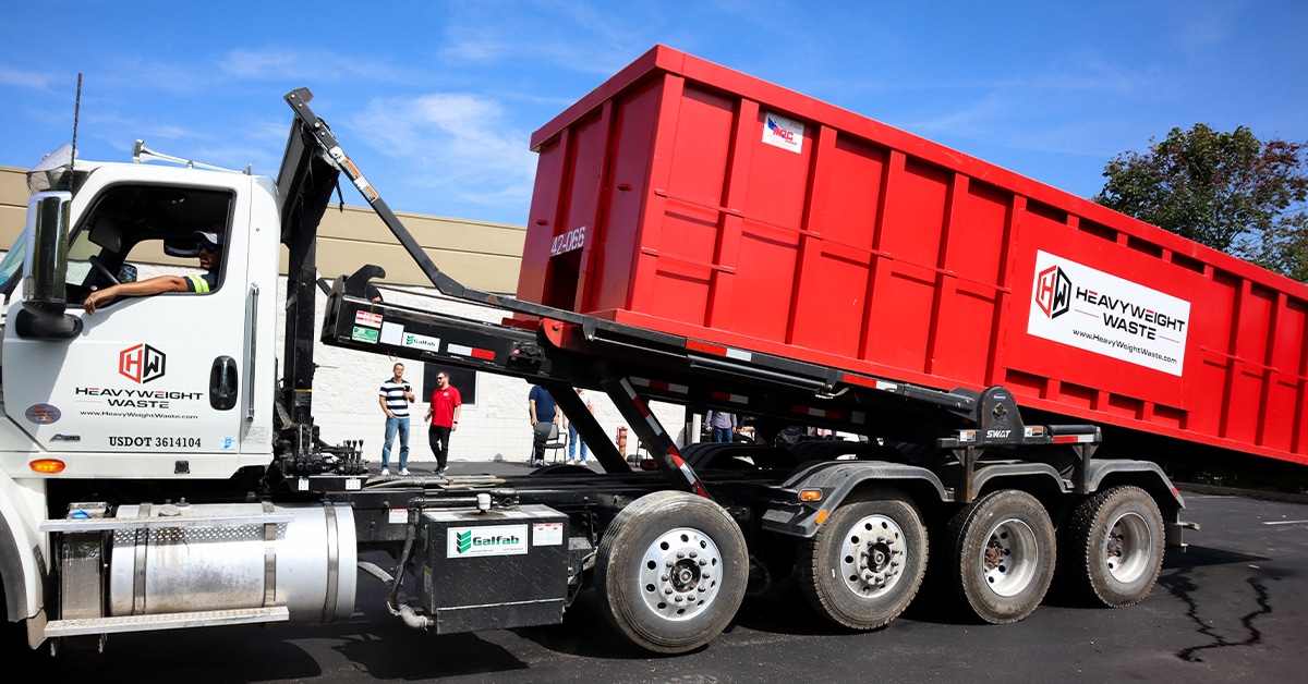 Heavyweight Waste offers roll-off dumpster services for suppliers and logistics industry